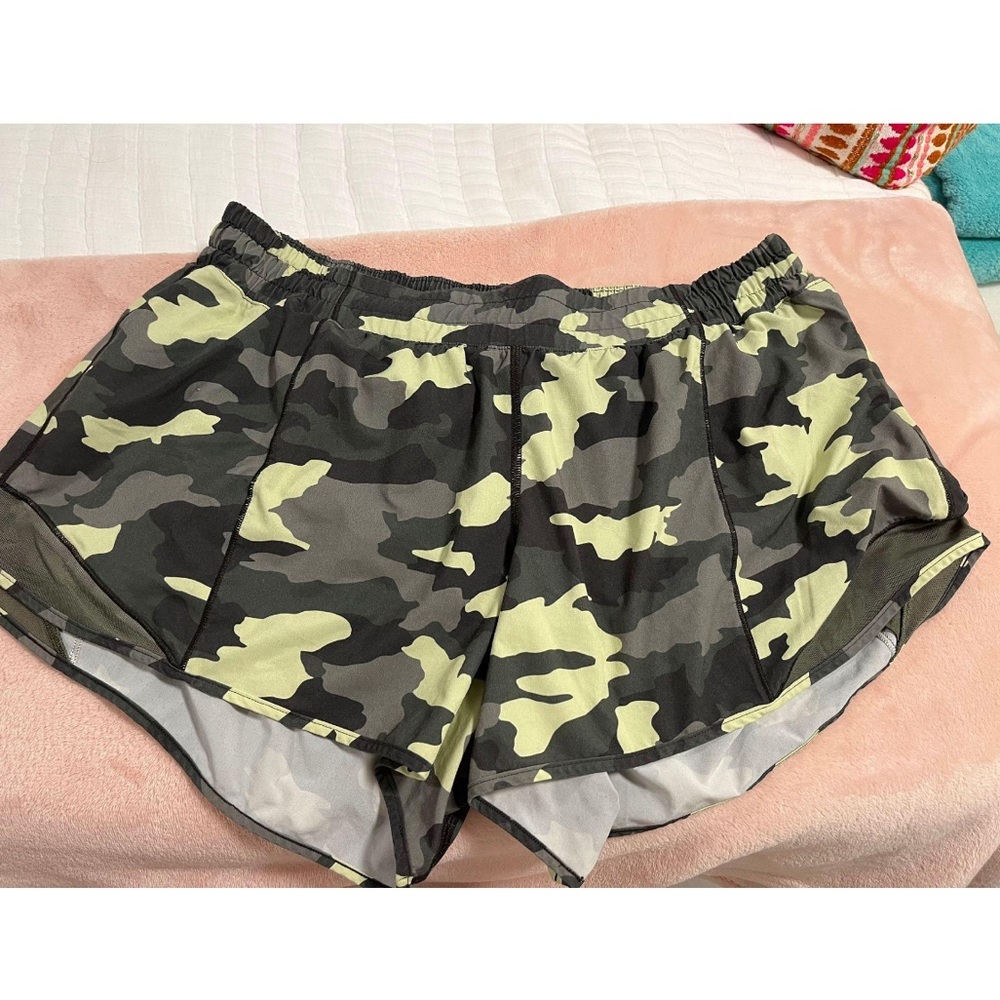 Lululemon Hotty Hot Shorts